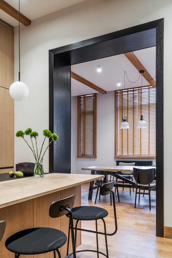 2022 09 16 17 47 15 CS4 683x1024